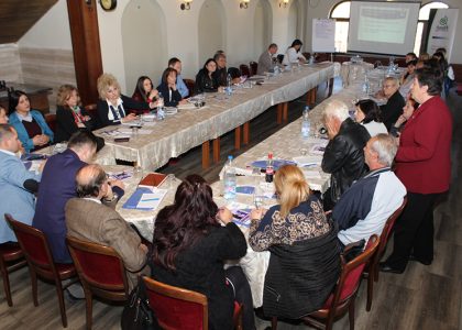 Prepoznajmo nasilje nad starijim osobama i sprečimo ga Prepoznajmo nasilje nad starijim osobama i sprečimo ga
