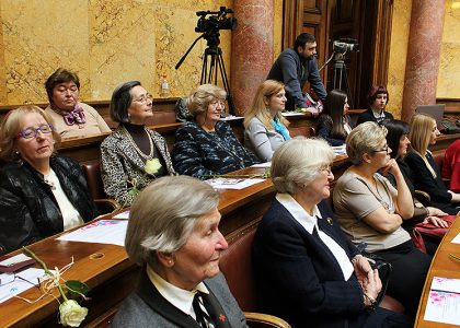 Za povećano učestvovanje starijih žena u javnom i političkom životu