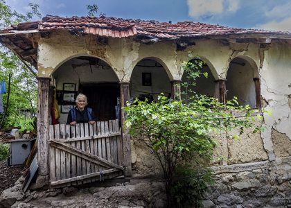 Mukotrpan život starijih u svrljiškim i merošinskim selima